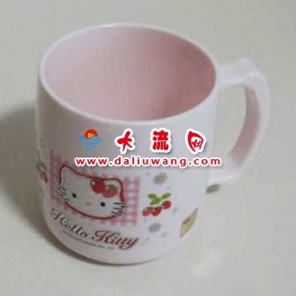 KT涑口杯(小) / () - 杯子 大流网 大流网 韩国进口 批发 沈阳 韩国商品批发 韩国零食 韩国食品批发 韩国食品零售 韩国食品代购 韩国生活用品批发 韩国生活用品零售 韩国生活用品代购 韩国厨房用品批发零售代购 韩国化妆品批发零售代购 韩国商品实体店加盟 韩国食品 韩国饮料 韩国零食 韩国调味料 韩国咖啡 韩国茶 韩国方便面 韩国罐头 韩国生活用品 韩国洗衣粉 韩国柔顺剂 韩国洗发水 韩国洗涤剂 韩国厨房用品 韩国化妆品 韩国家用电器 韩国电饭锅 韩国饭店用品 韩国电饭锅 韩国榨汁机 poror